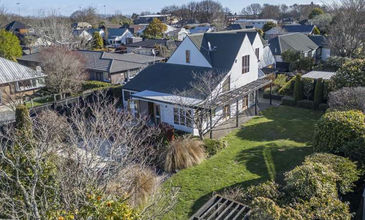 49b Regency Crescent Redwood_44