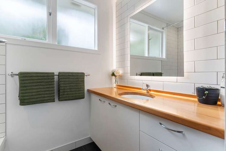 32 Beswick Place Birkdale_12