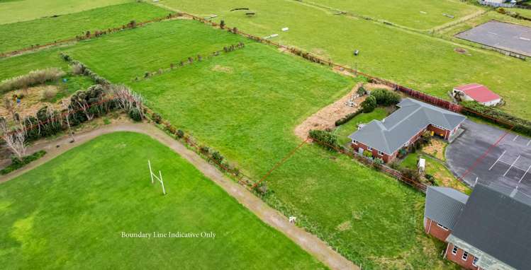 33 Whitcombe Road Opunake_31