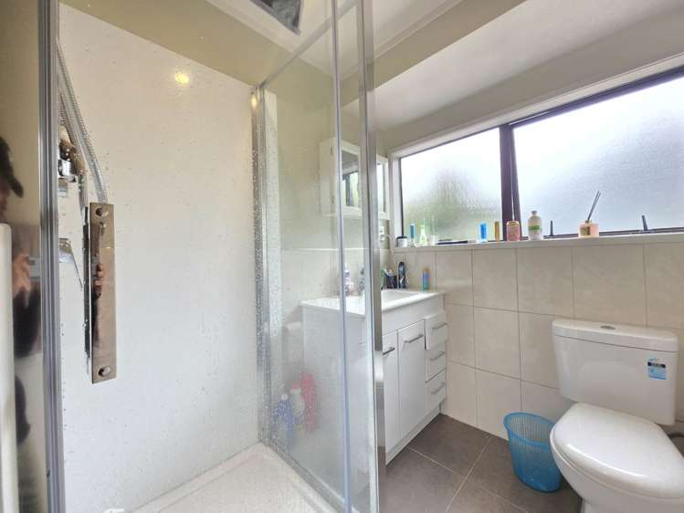 11A Camden Place Papatoetoe_10