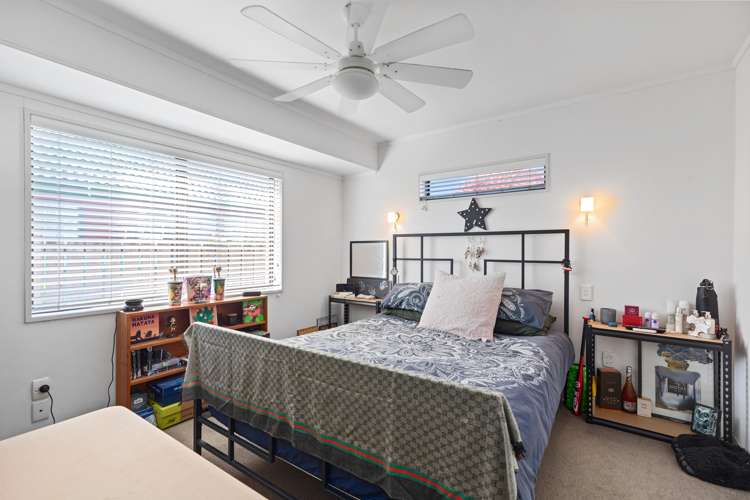 99 Levers Road Matua_10