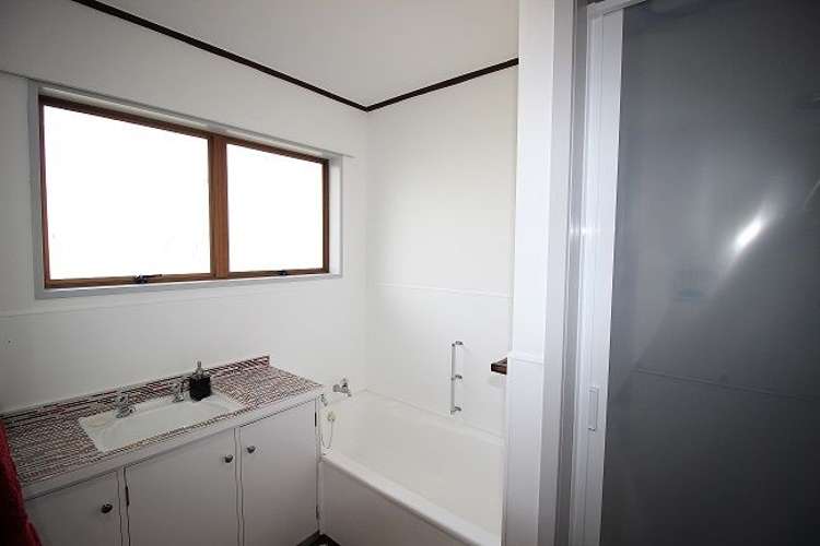 7 Elmes Place Matua_13