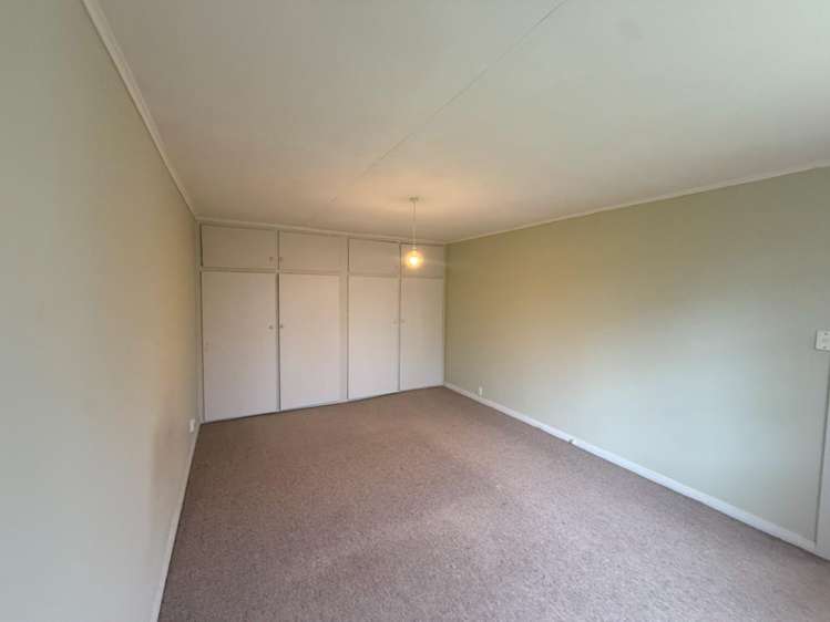 B/23 Royal Crescent Saint Kilda_4