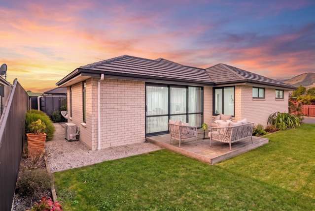 Modern Living & Prime Location!