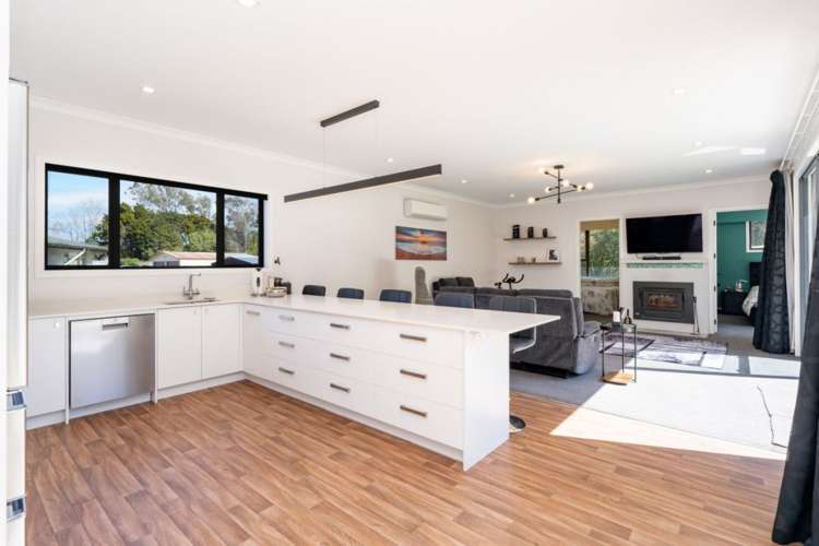 54 Ariki Avenue Otatara_3