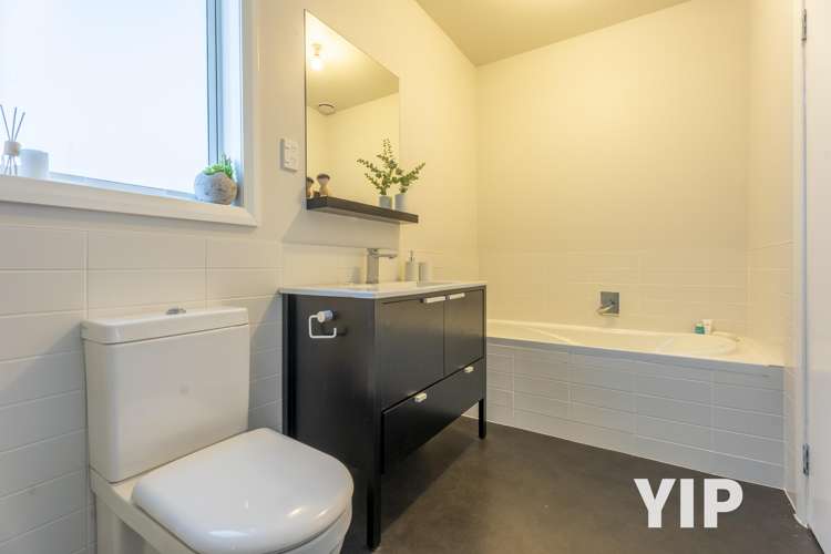 2 Cunliffe Street Johnsonville_17