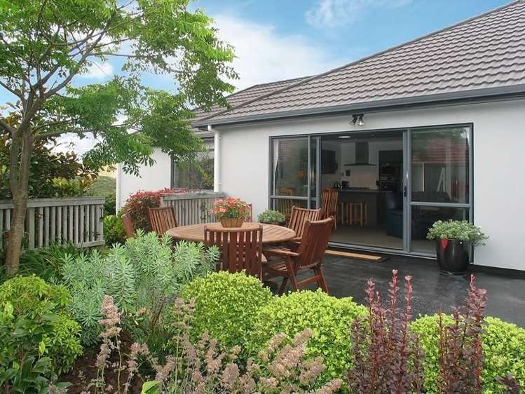 13 Tongariro Drive Aotea_20