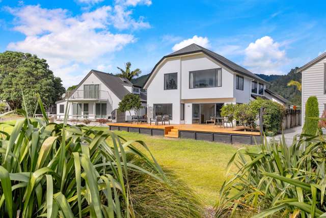 Water View, Renovated & Ready!