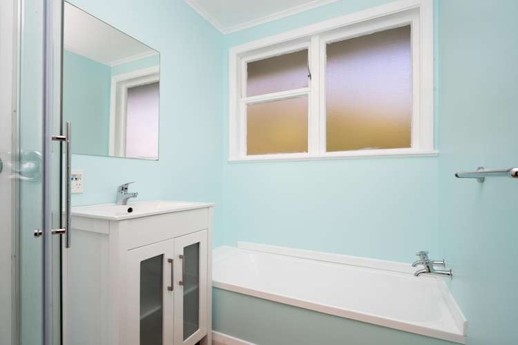 344 Warspite Avenue Waitangirua_7