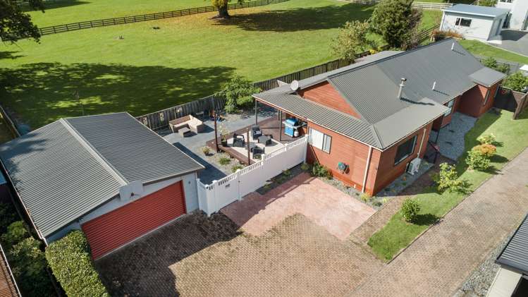 8 Eliot Place Leamington_22