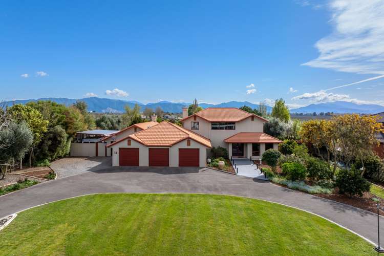 32 Bradleigh Park Fairhall_3