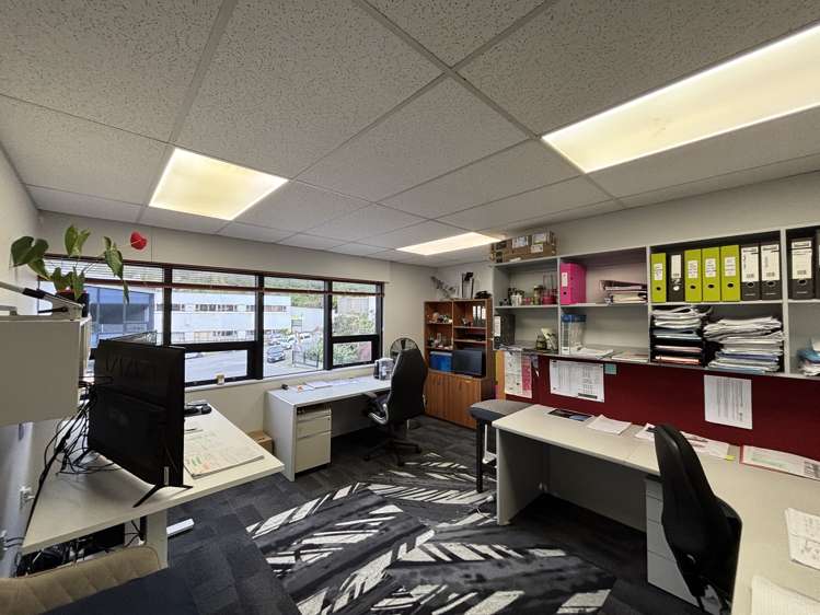 9/4 Glover Street Ngauranga_7