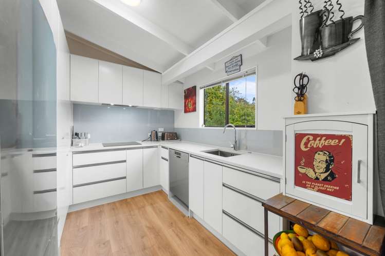 5 Kearney Place Massey_9