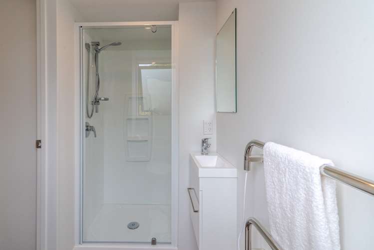 6 Settlers Hill Akaroa_20