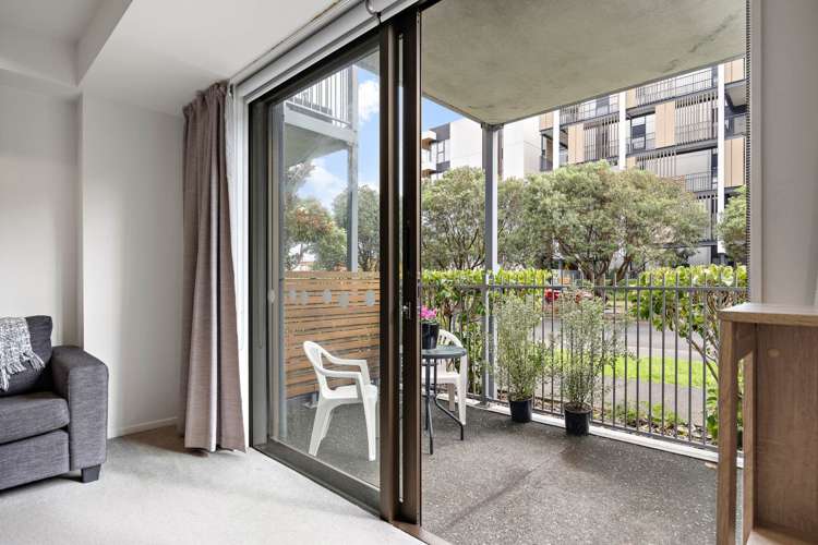 G05/4 Bluegrey Avenue_1