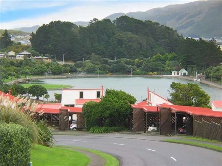 2 Thurso Grove Papakowhai_20