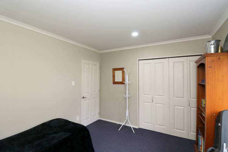 121 Mason Road Seaward Bush_18