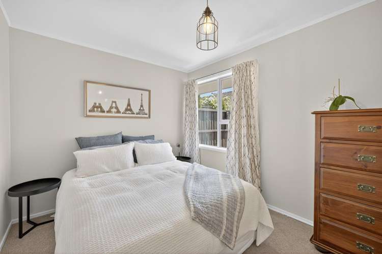 2/83 Winchester Street 10190_10