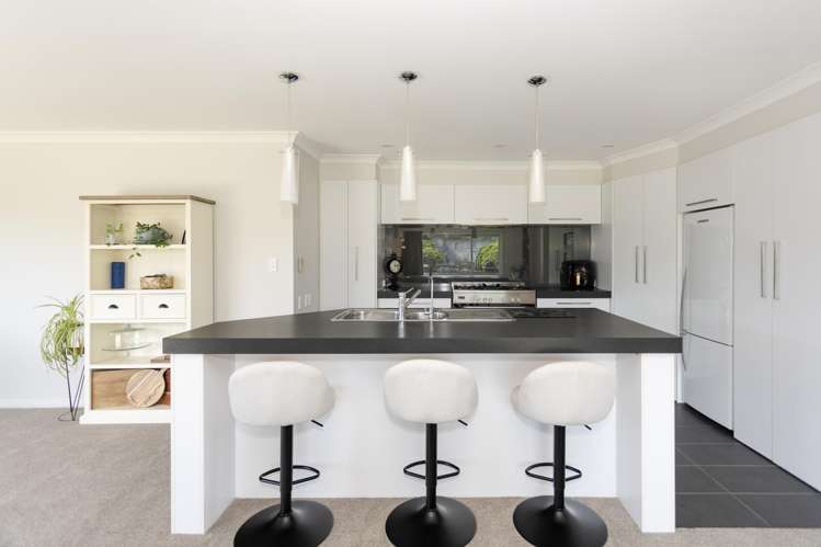 326 Homestead Road Weston_6