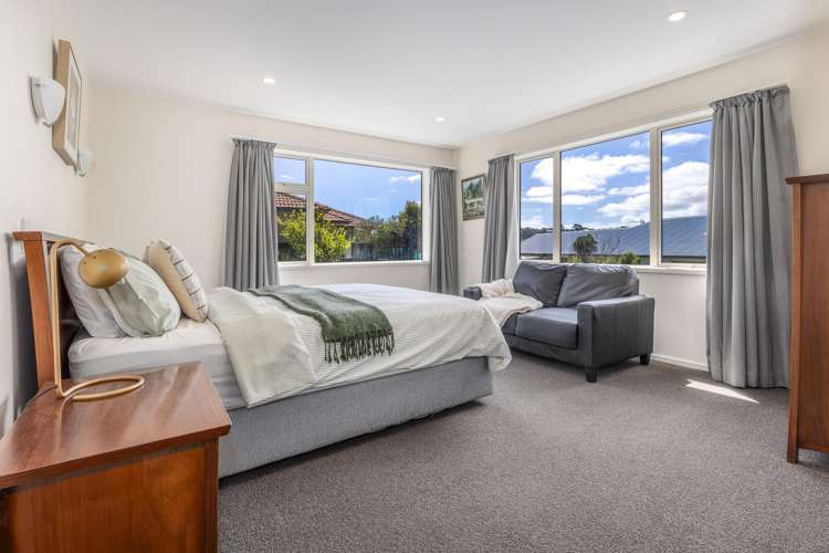 8 Kaweka Close Aotea_17