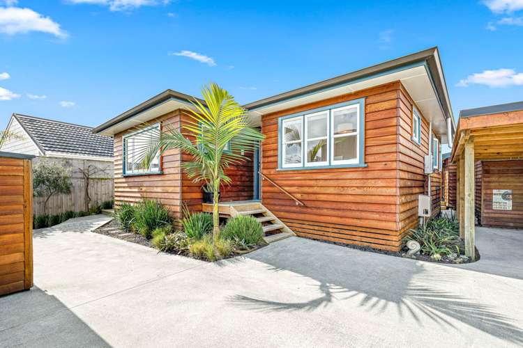 5a Pine Road Orewa_23