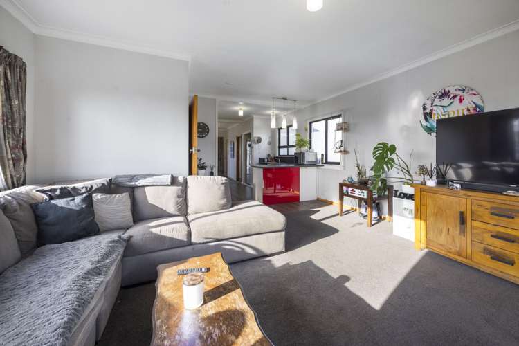 112 Glover Road Hawera_12