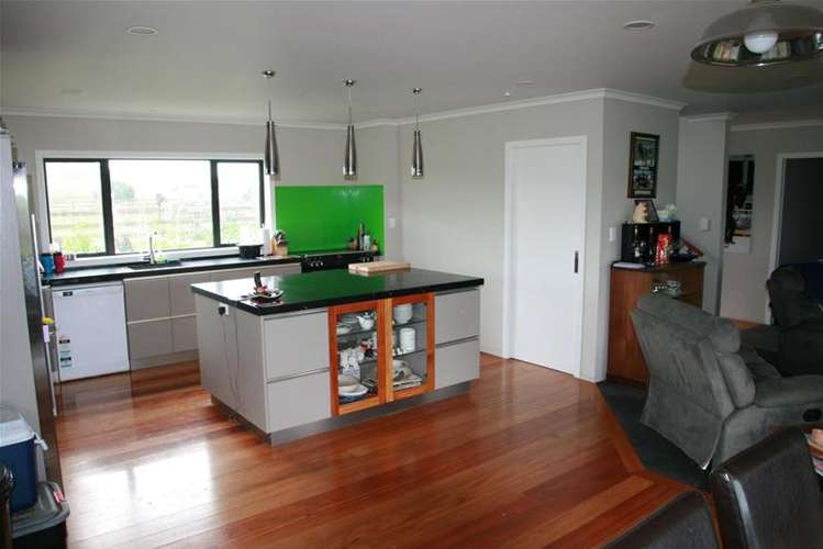 85 Gordon Road Stratford_10