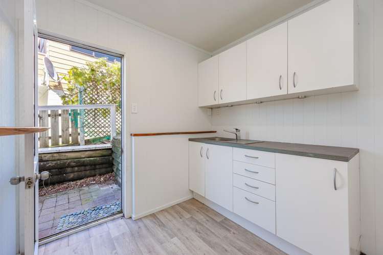 16 Arohia Place Snells Beach_20