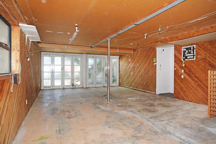 2 Hostel Access Road Eastern Beach_23