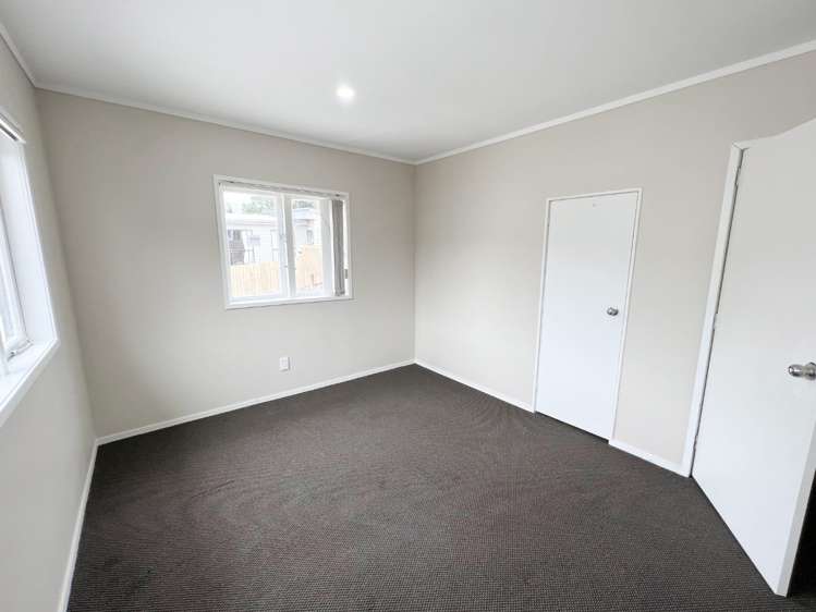164 Edmonton Road Te Atatu South_7