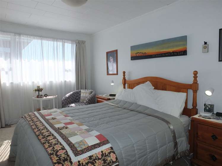 2/21 Oxford Street West End_11