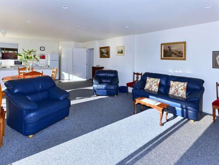 9b Devon Crescent Darfield_6