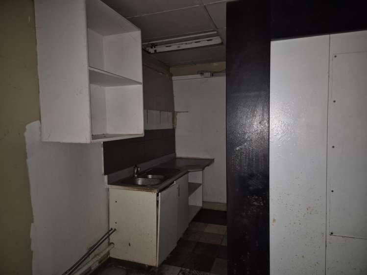 85-87 West Coast Road Glen Eden_8