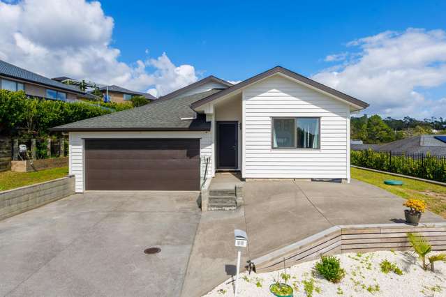 Single-level Modern Family Living in Stanmore Bay