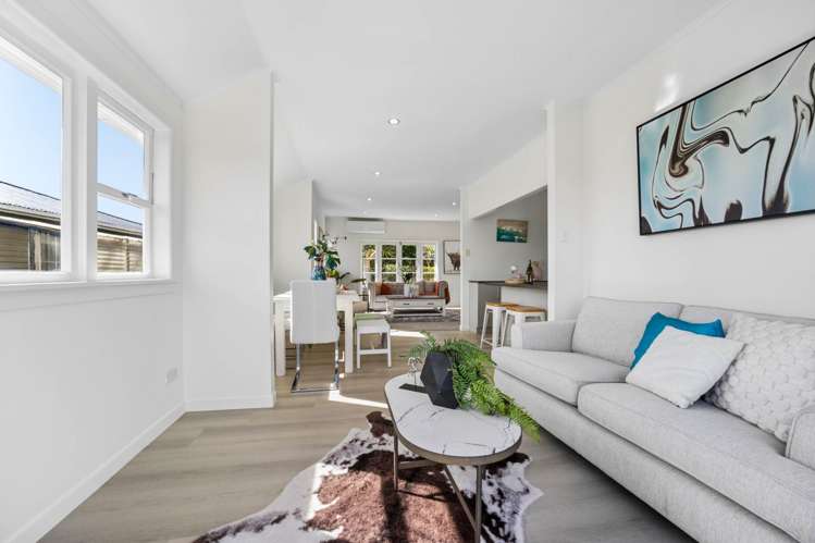67 Golf Road New Lynn_9
