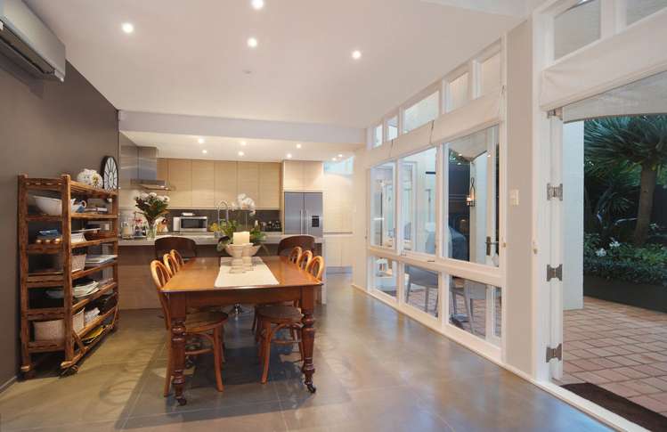 2/19 Waiatarua Road Remuera_4