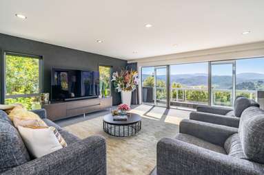 75 Mount Marua Way_2