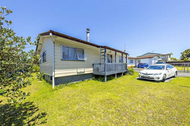 49 Te Irirangi Drive Clover Park_1