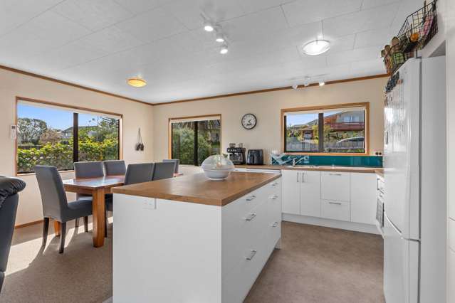 70B West View Crescent Onerahi_3