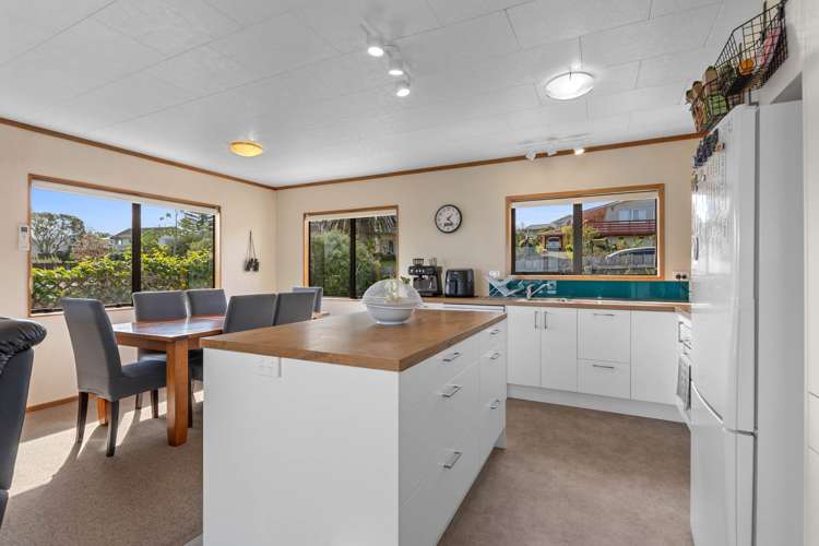 70B West View Crescent Onerahi_3