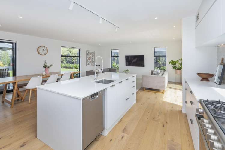 7 Winning Post Place Halswell_9