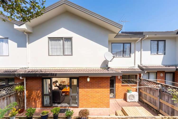 10/2 Arawa Street New Lynn_3