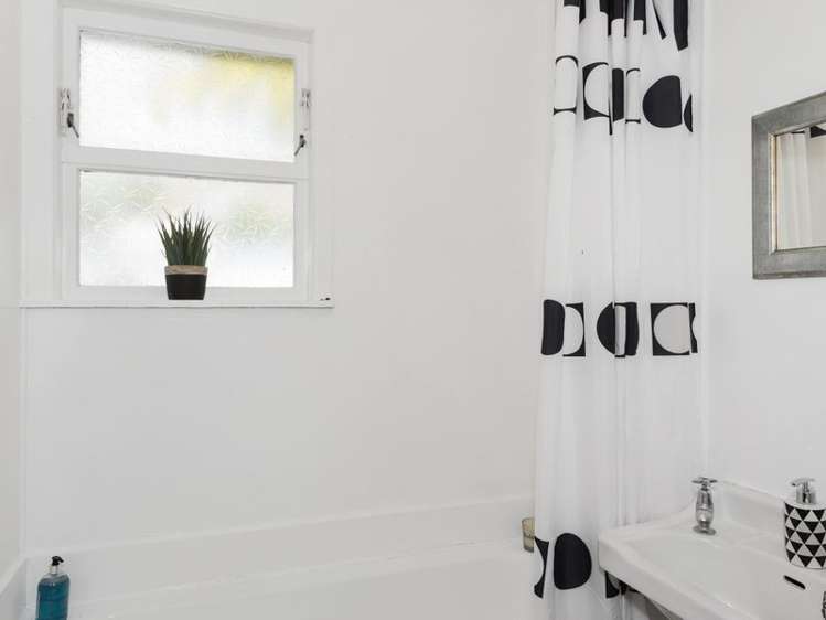 76 Paragon Avenue Beach Haven_10