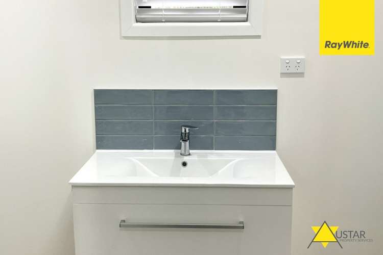  A/77 Riverpark Crescent Henderson_3