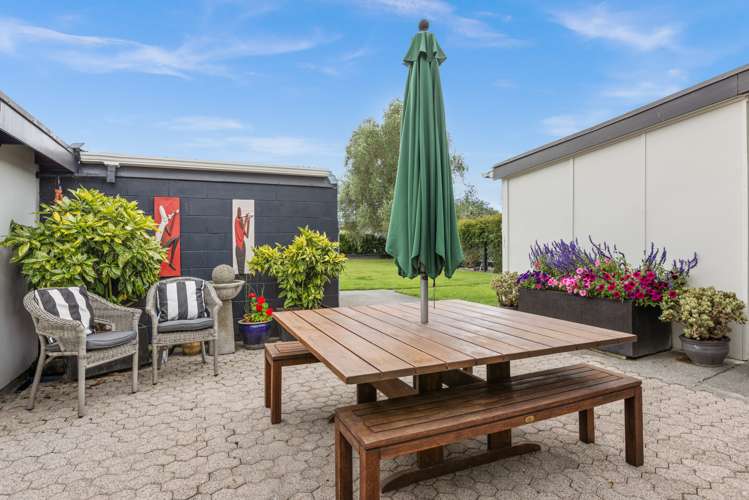 910 Ferguson Street Akina_14