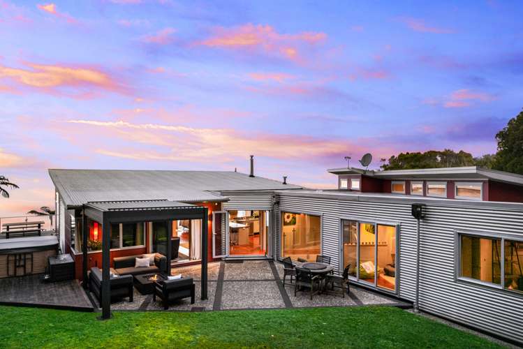 535 Scenic Drive Waiatarua_14