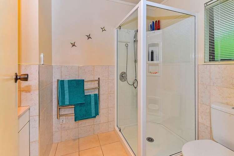 21 Ewhurst Place Goodwood Heights_13