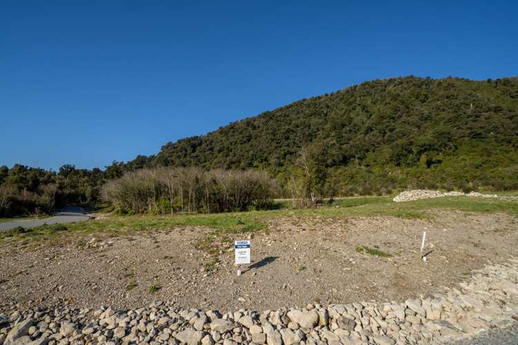 Lake Kaniere Terraces Kaniere_19