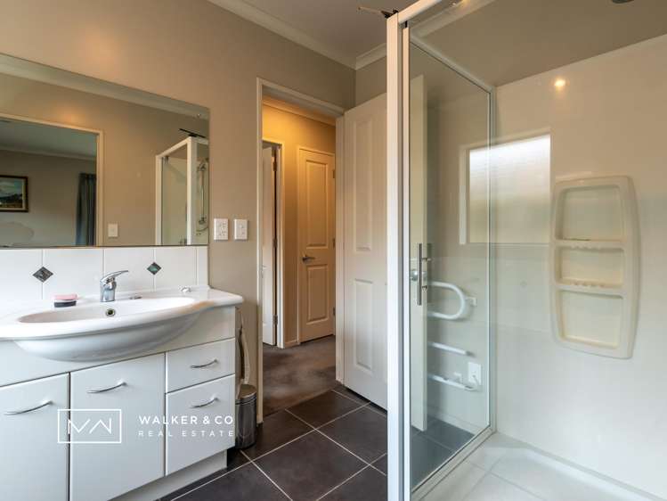 2 Evergreen Crescent Trentham_12