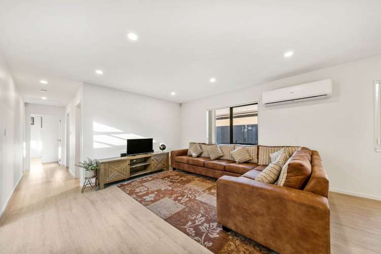 16 Survila Street Takanini_7